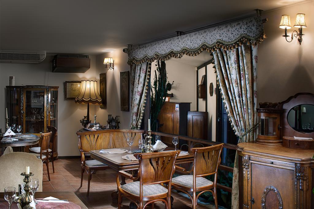 Pensiune-Restaurant Tara Luanei Sărata-Monteoru Εξωτερικό φωτογραφία